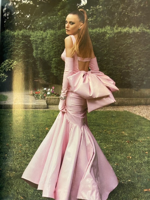 Serenay Sarıkaya'dan aşk yorumu