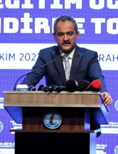 Bakan Özer Uzman Ve Basögretmen Sinavina Basvuranlarin Sayisini Açikladi