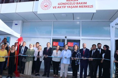 Bakan Yanik Açiklamasi '2050 Yilinda Her 5 Kisiden Birinin 65 Yas Ve Üzeri Olacagi Öngörülüyor'