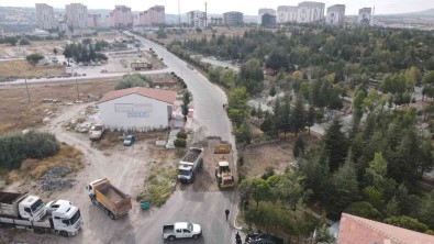 Mehmet Akif Ersoy Mahallesi'nde Altyapi Yenileme Ve Sicak Asfalt Çalismalari Basladi