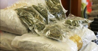 Diyarbakır'daki narkoterör operasyonlarında 520 kilogram toz ve kubar esrar ele geçirildi