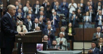 Kıyafet serbestisine her alanda anayasal güvence