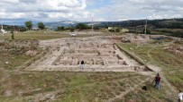 Hadrianopolis'te Gün Yüzüne Çikarilan Tarihi Kalintilar Ziyaretçi Sayisini  Artirdi