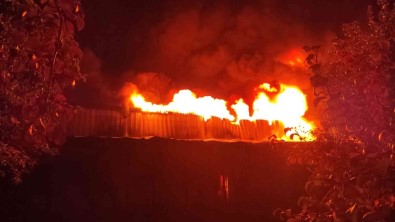 Bursa'da Soguk Hava Deposunda Büyük Yangin