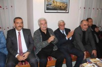 Usta Sanatçi Serdar Gökhan, Elazig Kürsübasi Etkinliginde Doyasiya Eglendi