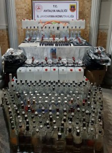 Antalya'da Yilbasi Öncesi Kaçak Içki Operasyonu
