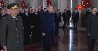 Başkan Erdoğan ve devlet erkanı Anıtkabir'de