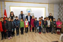 Baskan Öztürk, Küçük Ögrencilere Belediyeciligi Anlatti