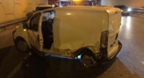 Çekmeköy'de Alkollü Sürücü Ticari Araca Çarpip Kaçti Açiklamasi 1 Yarali