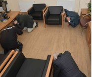 Eskisehir'deki KYK Yurtlarinda Deprem Tatbikati Yapildi