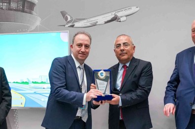 Istanbul Havalimani'nda Uçaklarin Taksi Süreleri Yüzde 15 Azalacak