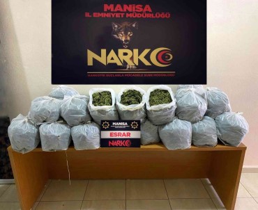 Manisa Polisinden 2 Ilde Uyusturucu Operasyonu Açiklamasi 72 Kilo Esrar Ele Geçirildi, 3 Kisi Tutuklandi