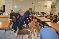 Ögrencilere Yönelik 'Deprem Ani, Çök Kapan Tutun Ve Tahliye' Tatbikati Yapildi