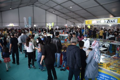 Osmaniye'de 6. Kitap Fuari 25 Kasim'da Açiliyor