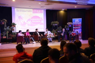 Pursaklar'da Gençler Sampiyonlarla Bulustu