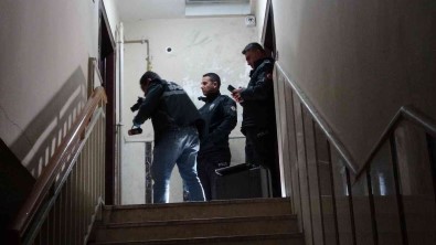 Satirli Saldiriya Ugrayan Genç Agir Yaralandi