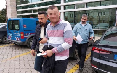 Silahla Yaralama Suçundan 5 Ay Kaçip Teslim Olan Sahis Tutuklandi