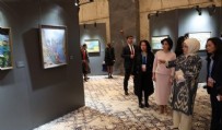 Emine Erdoğan, Semerkant’ta Özbekistan’ın Renkleri Sergisi’ni ziyaret etti