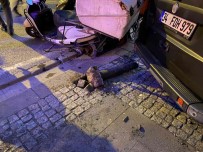 Ümraniye'de Esini Ise Birakirken Kaza Yapti Açiklamasi 2 Yarali