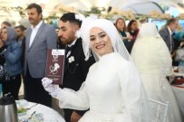 Bagcilar'da 15 Çift Toplu Dügün Söleniyle Dünya Evine Girdi