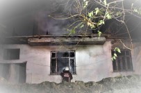 Gece Yarisi Facianin Esiginden Dönüldü Açiklamasi Yangina Uykusunda Yakalandi