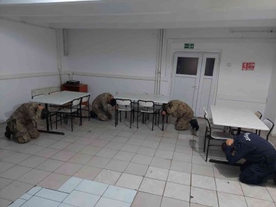 Çildir'da 'Çök,Kapan,Tutun' Tatbikati