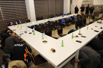 Erzincan'da 'Çök Kapan Tutun' Tatbikati Yapildi