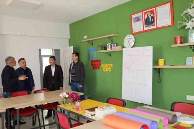 Manisa'ya 'Köy Yasam Merkezi' Kazandirildi