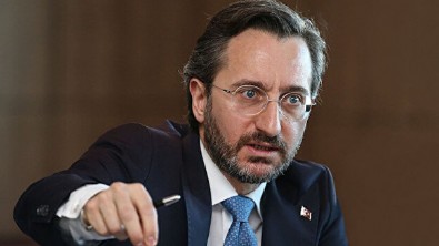 Fahrettin Altun Türkiye'deki CIA-SVR görüşmesini değerlendirdi: Cumhurbaşkanı Erdoğan'ın küresel barışa sunduğu katkılara yenisi eklendi