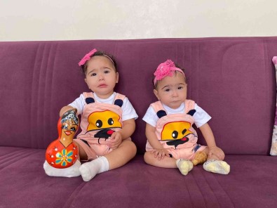 Tek Yumurta Ikizlerine, Anne Karninda Hayati Dokunus