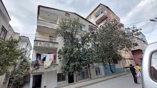 Küçükçekmece’de kadın teröristin yakalandığı ev görüntülendi