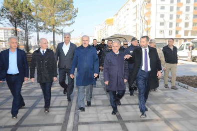 Emniyet Genel Müdürü Aktas, Elazig'da Vatandaslarla Bir Araya Geldi