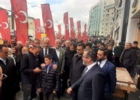Numan Kurtulmuş'tan İstiklal Caddesi'ndeki esnafa geçmiş olsun ziyareti