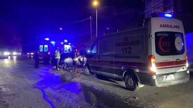 Sinop'ta Trafik Kazasi Açiklamasi 4 Yarali