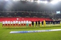 Hazirlik Maçi Açiklamasi Türkiye Açiklamasi 1 - Iskoçya Açiklamasi 0 (Ilk Yari)