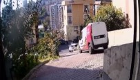Istanbul'da Akil Almaz Kaza Kamerada Açiklamasi Araç 25 Metreden Asagiya Uçtu