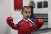 2 Yasindaki Göktug'nun Kick Boksa Olan Ilgisi Gülümsetiyor