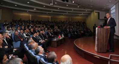 AK Parti Genel Baskanvekili Prof. Dr. Numan Kurtulmus ESOGÜ Ögrencileri Ile Bulustu