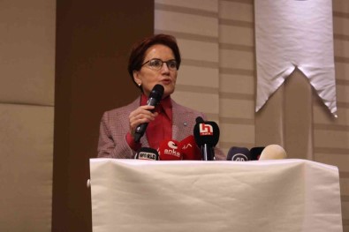 Aksener'den 'Siyasette Kadin' Itirafi