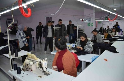 Beytüssebap'ta Kadin Girisimci Açtigi Atölye Ile Istihdam Sagladi