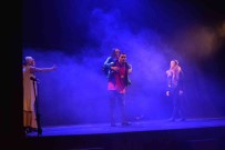 Bursa'nin Her Kösesinde Tiyatro