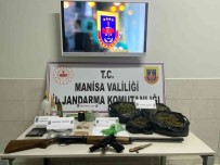 Cezaevindeki Sahsin Evinde Uyusturucu Ve Silahlar Bulundu