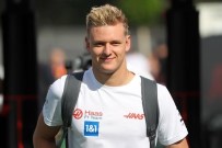 Haas'ta Schumacher Gitti, Hülkenberg Geldi