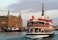 İstanbul'da deniz ulaşımına hava muhalefeti engeli