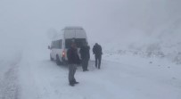Karabet Geçidi'nde Kar Yagisi Etkili Oluyor