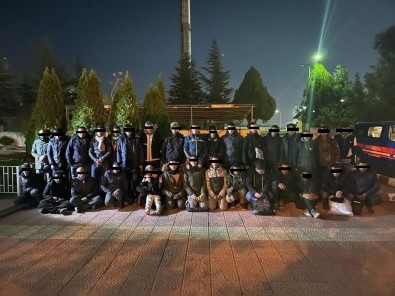 Kirklareli'nde 334 Kaçak Göçmen Yakalandi