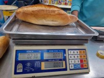 Salihli'de Zabita Ekmek Gramaji Denetimi Yapti