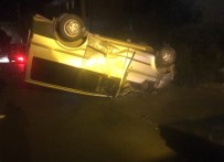 Takla Atan Minibüsteki 2 Kisi Yaralandi