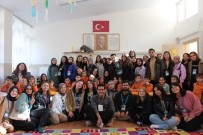 'Üsümesin Ayaklar' Projesi Ögrencilere Mont Ve Ayakkabi Destegi