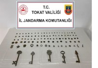 Üzerinden 102 Parça Tarihi Eser Çikti